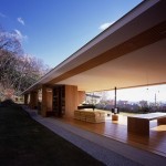 Floating Roof House by Tezuka Architects